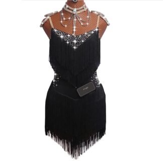 latin-forema-latin-enilikon-mayro-stras